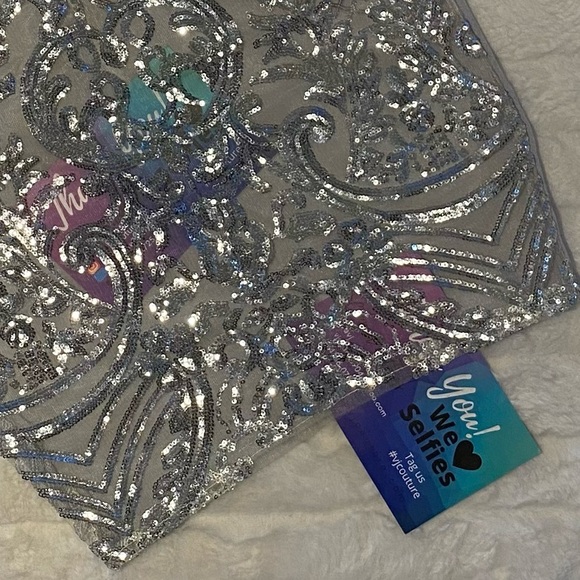 NWT Sequined Mini Skirt - Picture 5 of 5